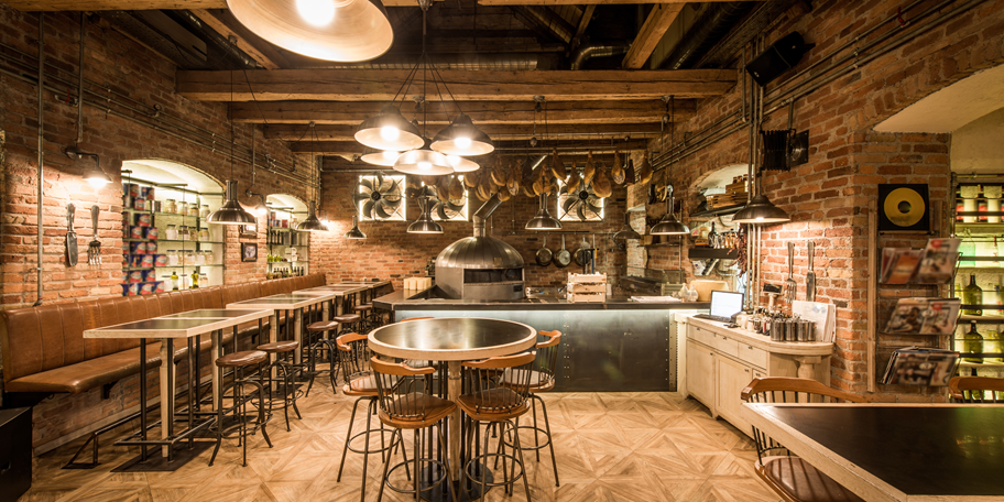Impacto financiero: por qué renovar el equipo de audio de tu restaurante